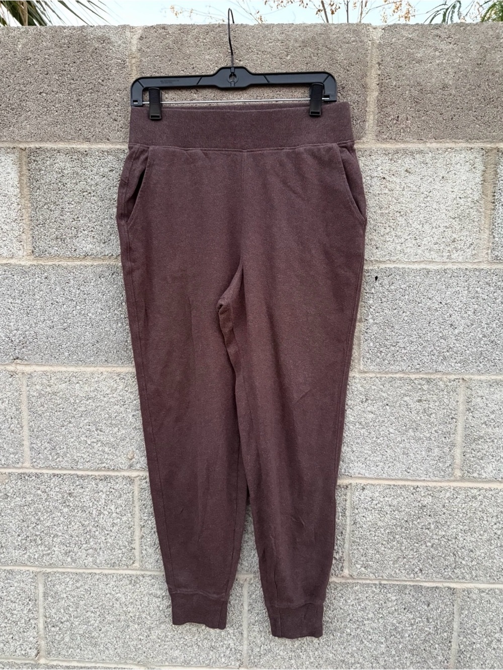 Pact Women's Medium Airplane Jogger Pants Heather Brown 100% Organic Cotton Fall